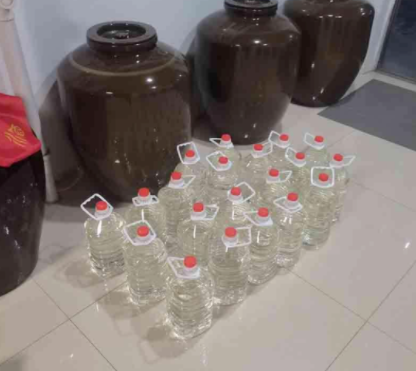 6元/斤的散装白酒，轻易要了3个人的性命！散酒和厂家，到底如何选择？(图1)